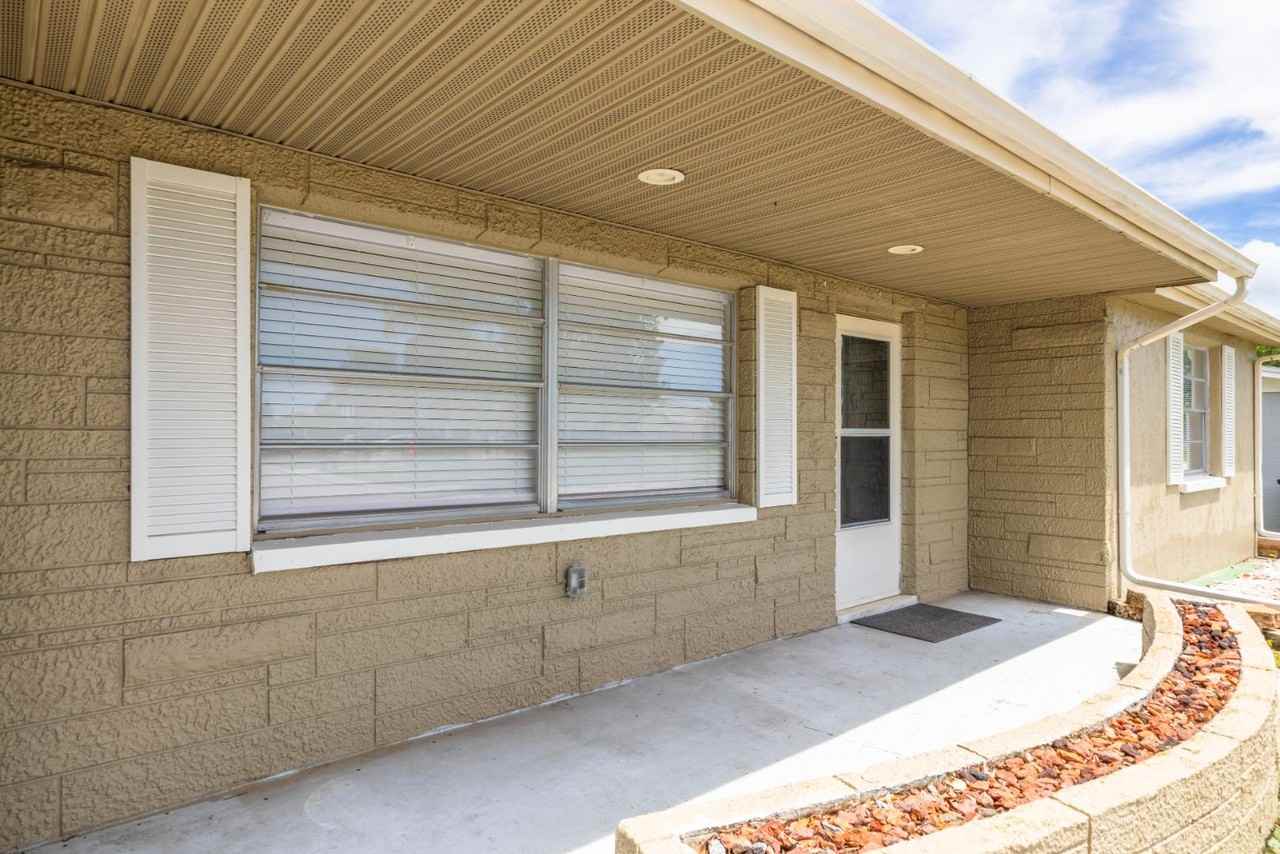 3304 Blue Bird Dr - Photo 5 of 20