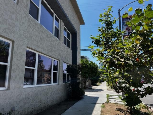 730 E 3rd St - Photo 2 of 28