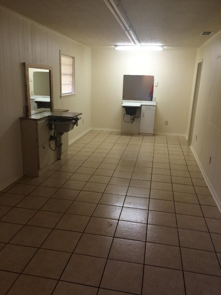 335 Access Rd - Photo 5 of 20