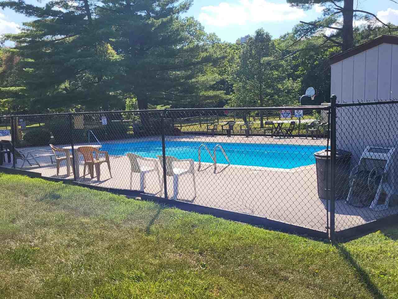 Lila Chateau - Photo 3 of 4