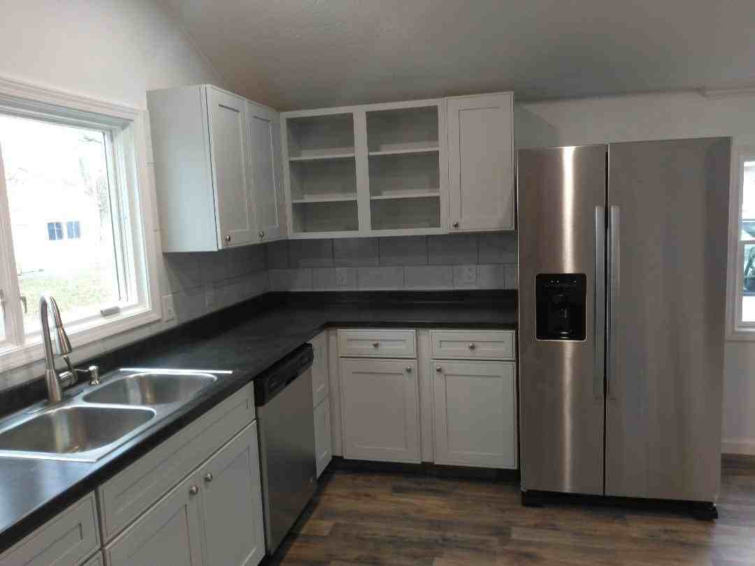131 Dewey Street - Photo 2 of 22