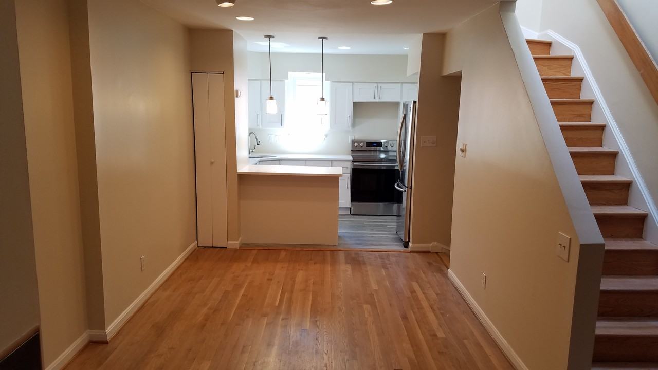 3242 Jones Court Northwest #B - Photo 6 of 19