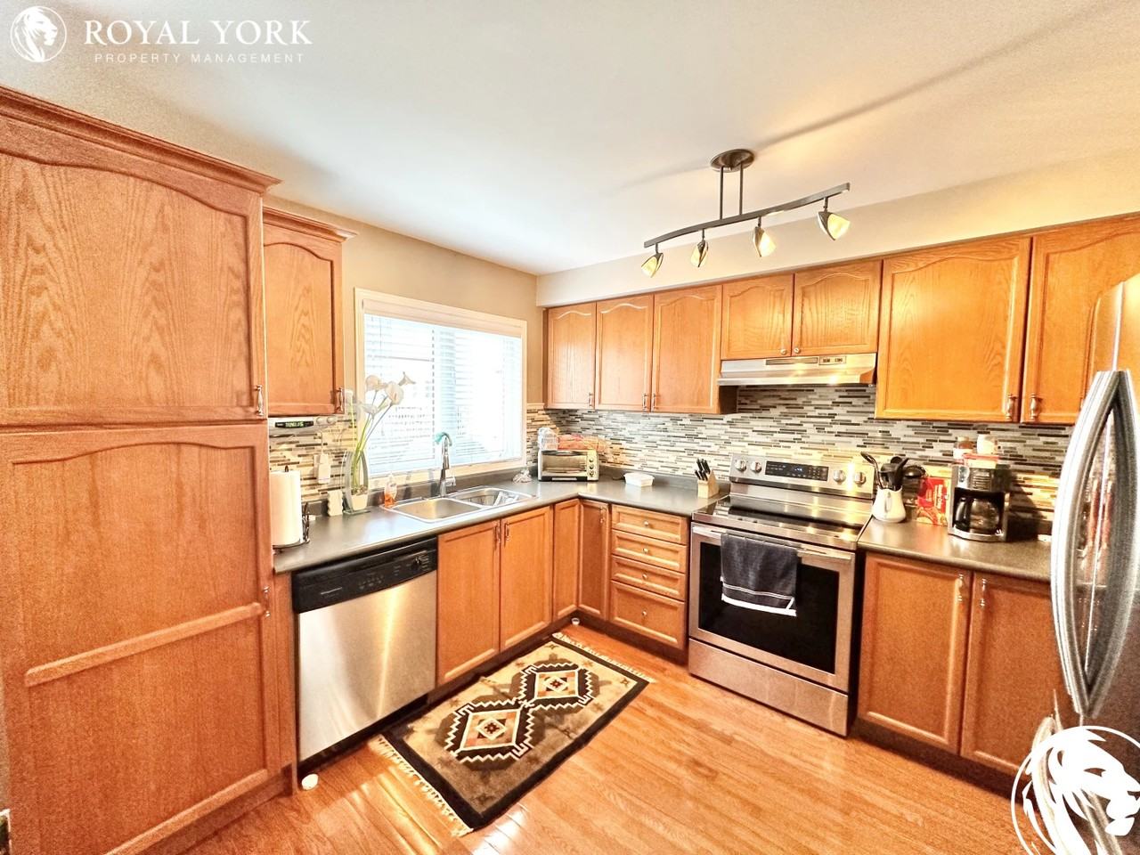 68-735 Sheppard Avenue, Pickering, Ontario L1V 7K5 - Photo 2 of 16