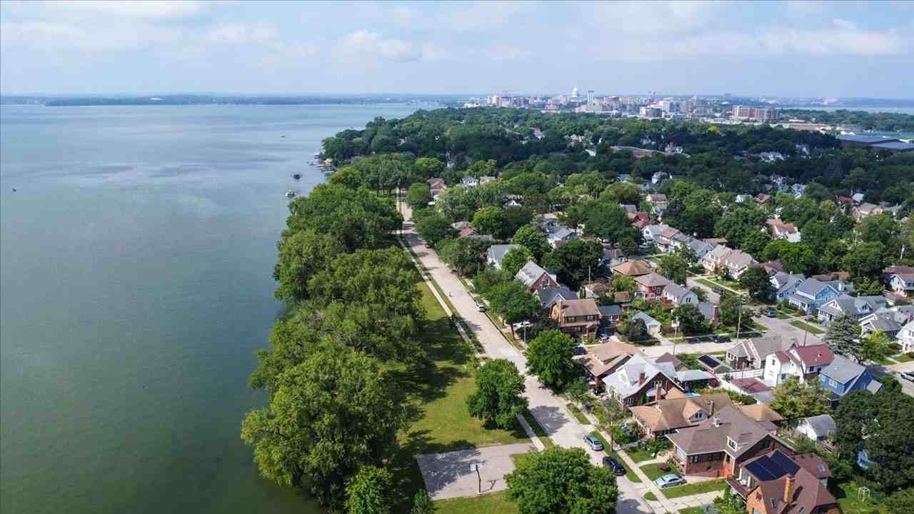 2005 Rutledge St - Photo 2 of 42