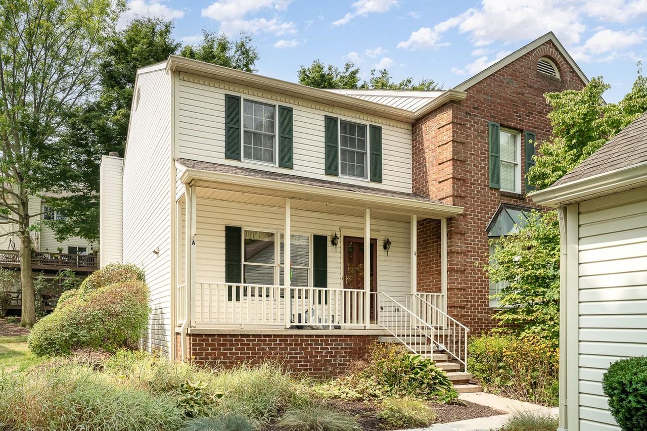 2045A Raleigh Rd - Photo 2 of 30