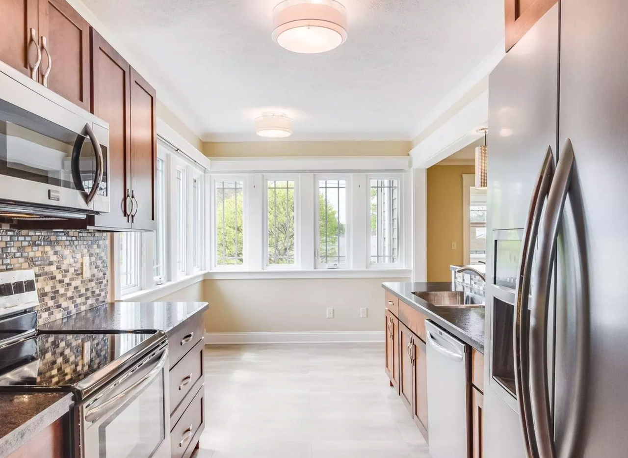 611 S Capitol Ave #B - Photo 6 of 17