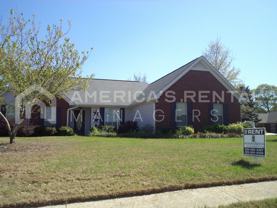 109 Greenwood Ln - Photo 1 of 1