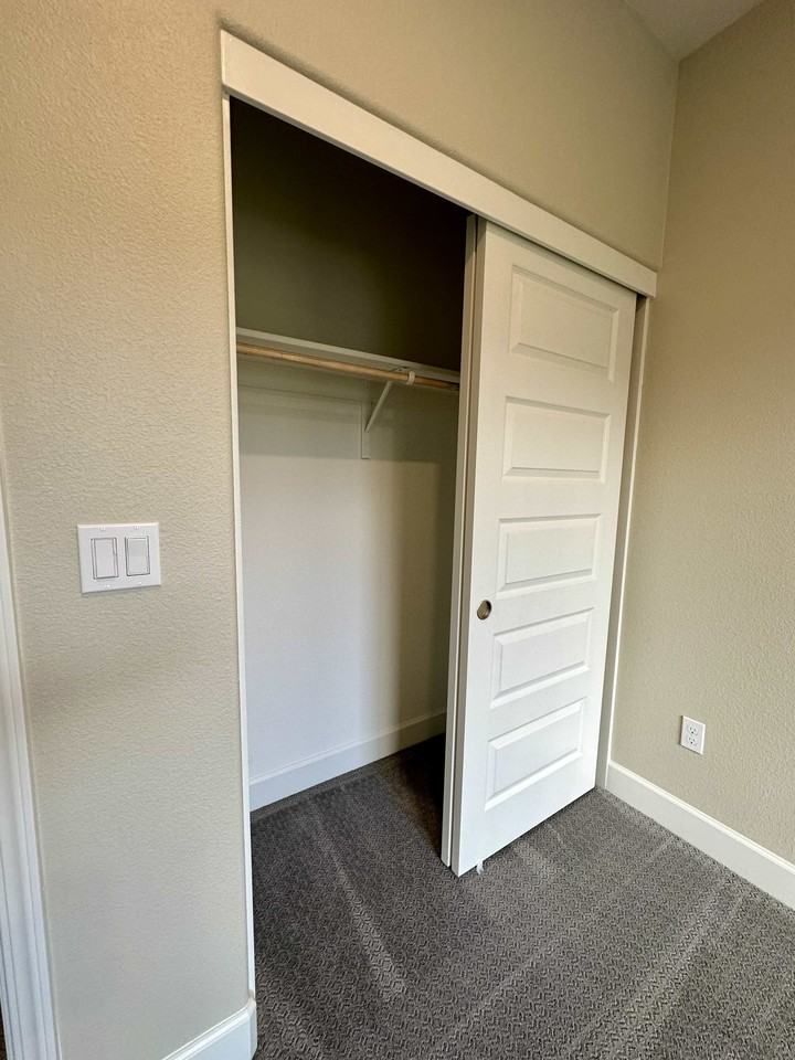 29705 Mission Boulevard #1 - Photo 2 of 11