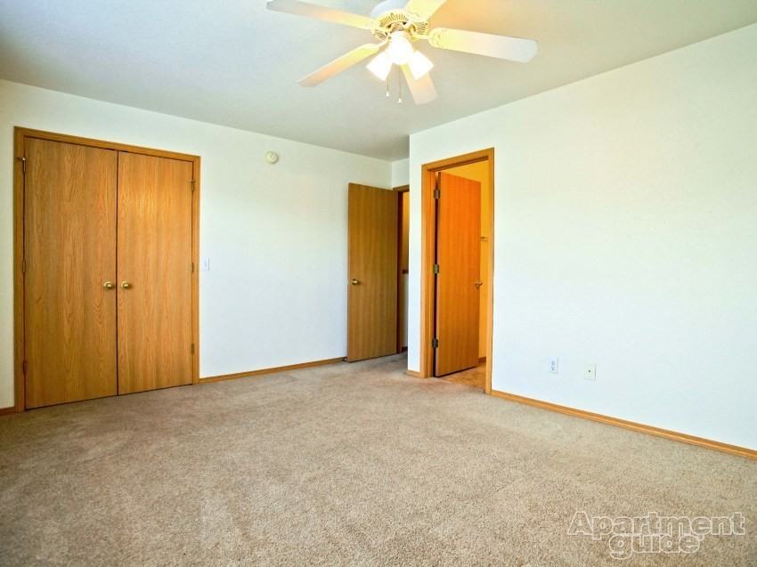 Palisades Townhomes - Photo 5 of 8