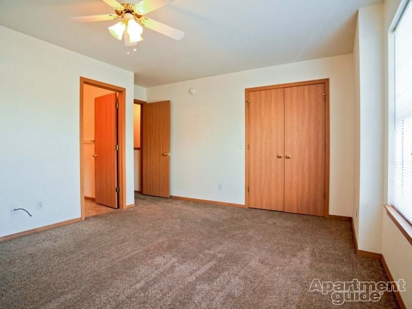 Palisades Townhomes - Photo 6 of 8