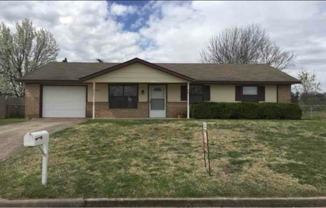 1813 N Chambers Ave - Photo 1 of 1