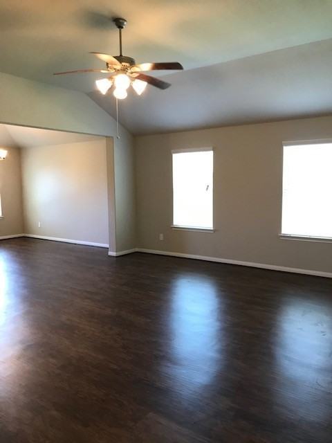 415 Wellshire Dr - Photo 3 of 13