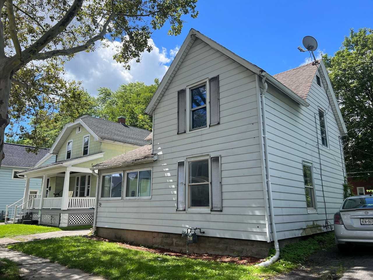 37 Wendell St - Photo 2 of 45