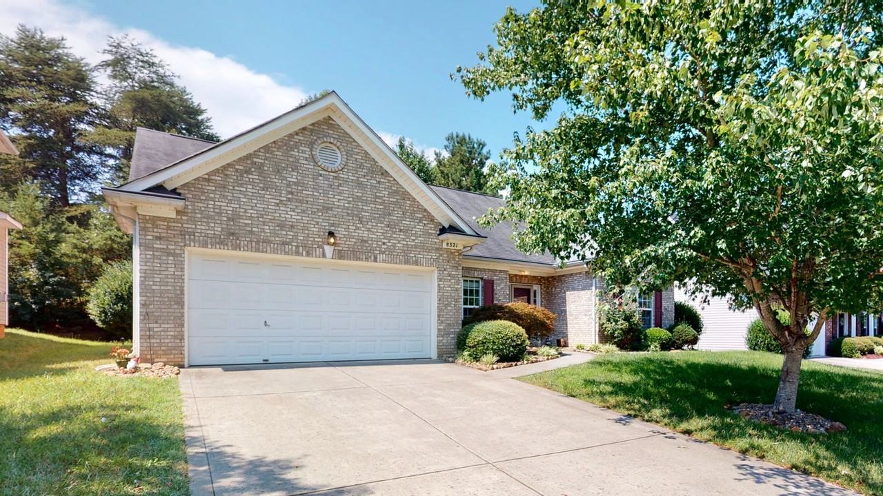 8321 Suttonview Dr - Photo 2 of 40