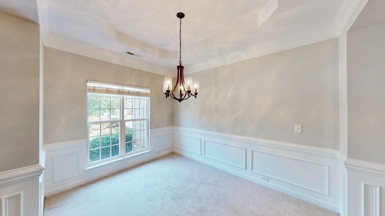 8321 Suttonview Dr - Photo 7 of 40