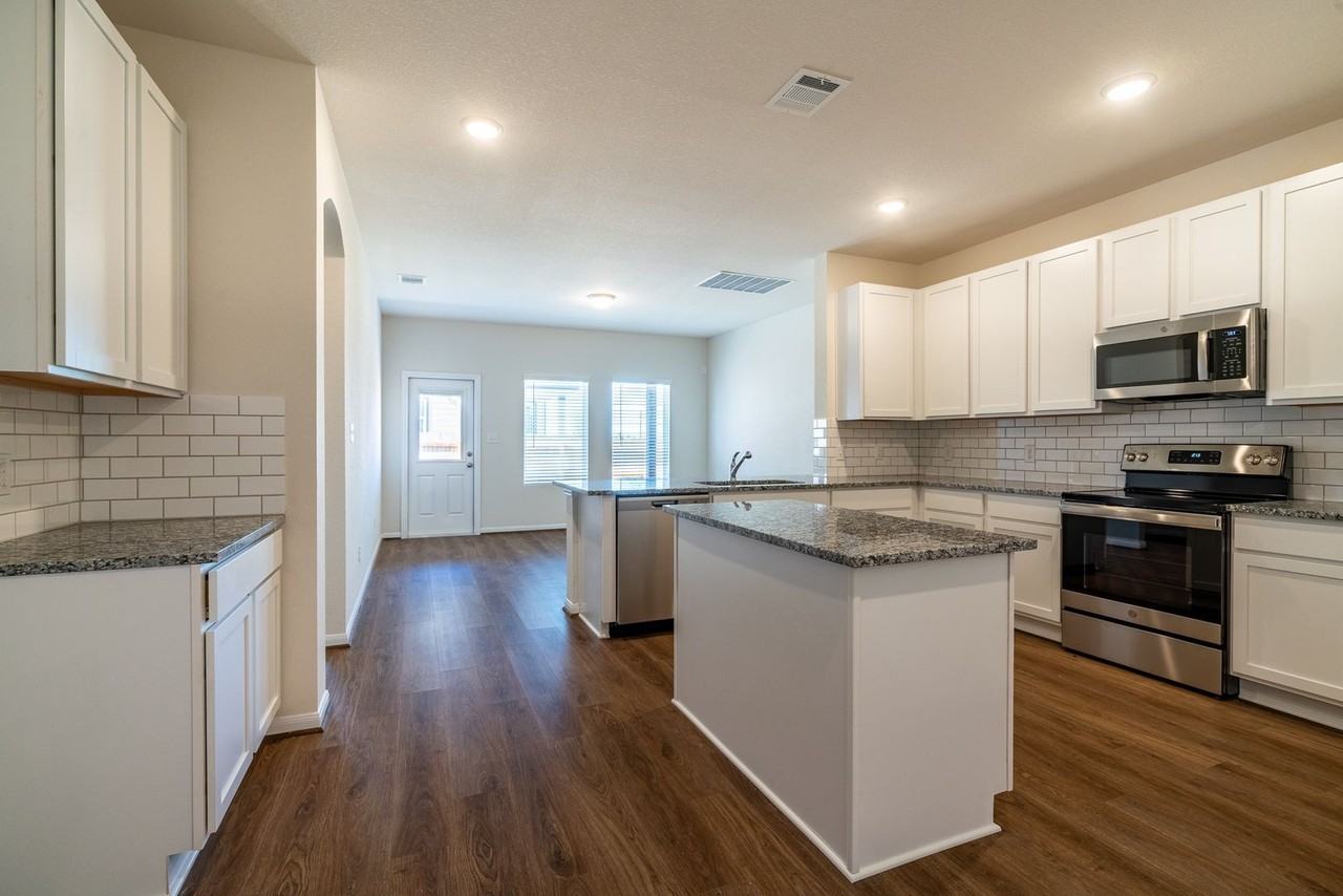 612 Lt Rusty Dr - Photo 4 of 23