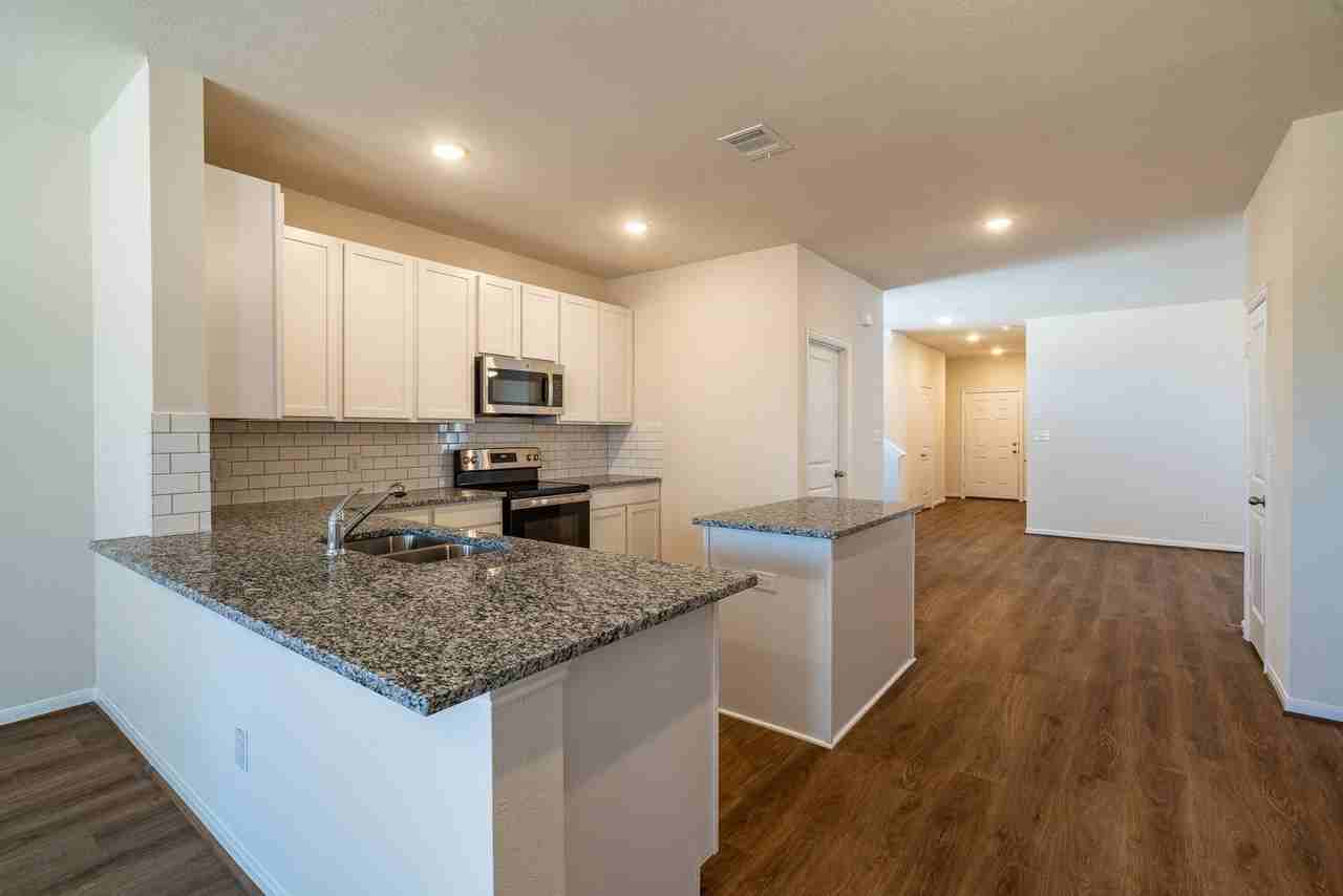 612 Lt Rusty Dr - Photo 5 of 23