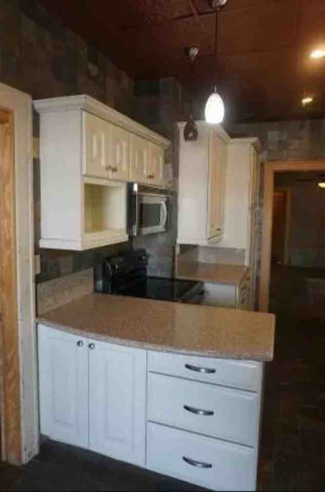 520 S 2nd St - Photo 2 of 14