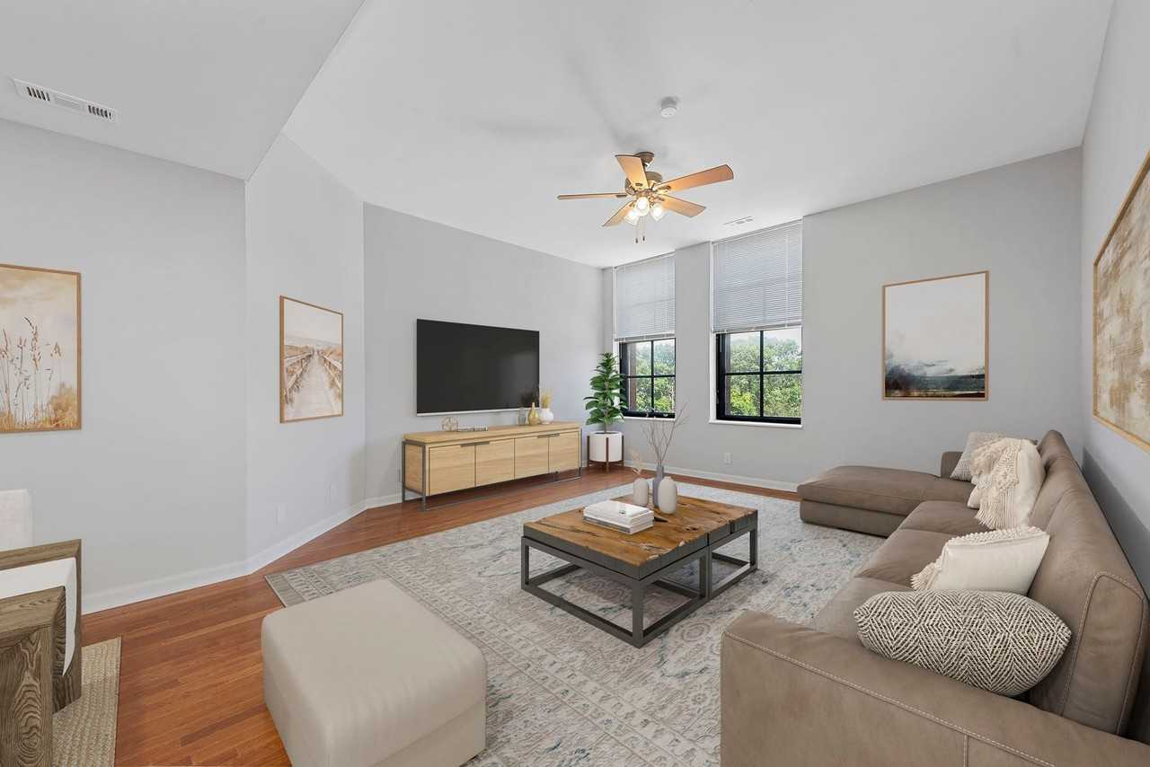 4528 Nebraska Apartments LLC - Photo 3 of 28