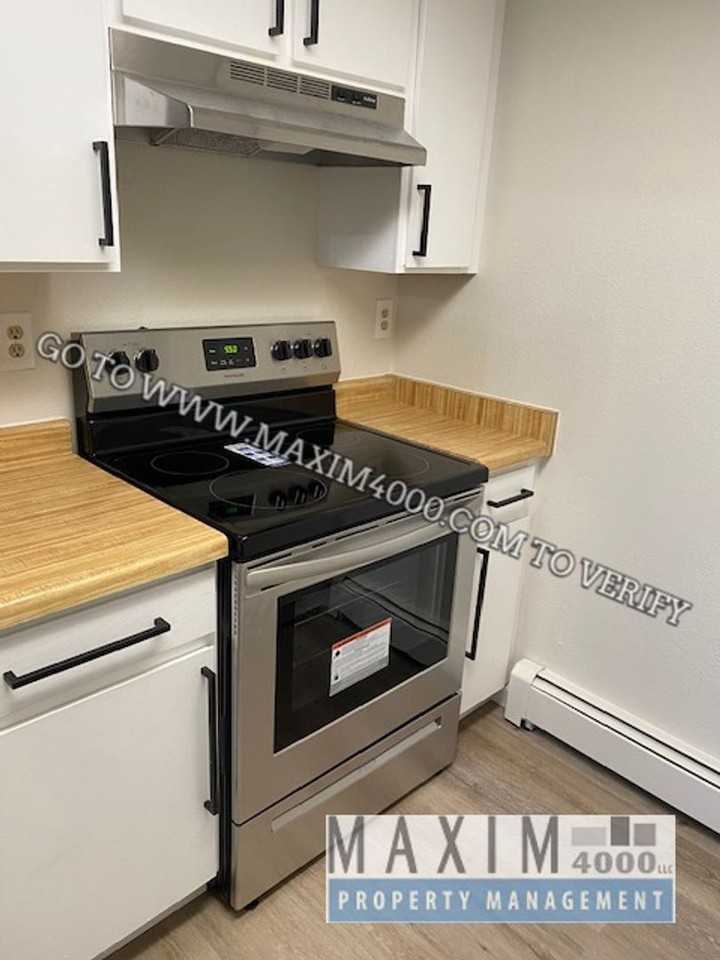1140 Walnut Ave #15 - Photo 6 of 15