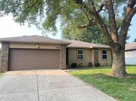 featured image of 1441 W Seminole St