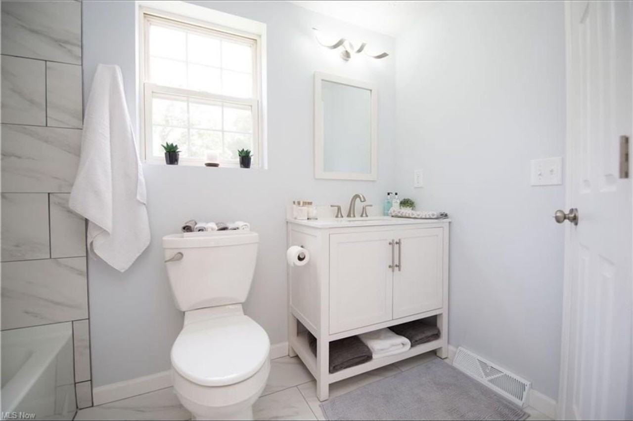 1175 Bryce Ave - Photo 2 of 7