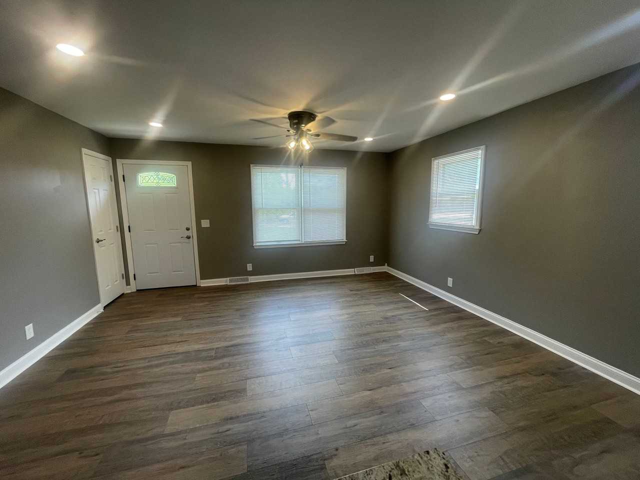 1432 Wisecarver Rd - Photo 3 of 14