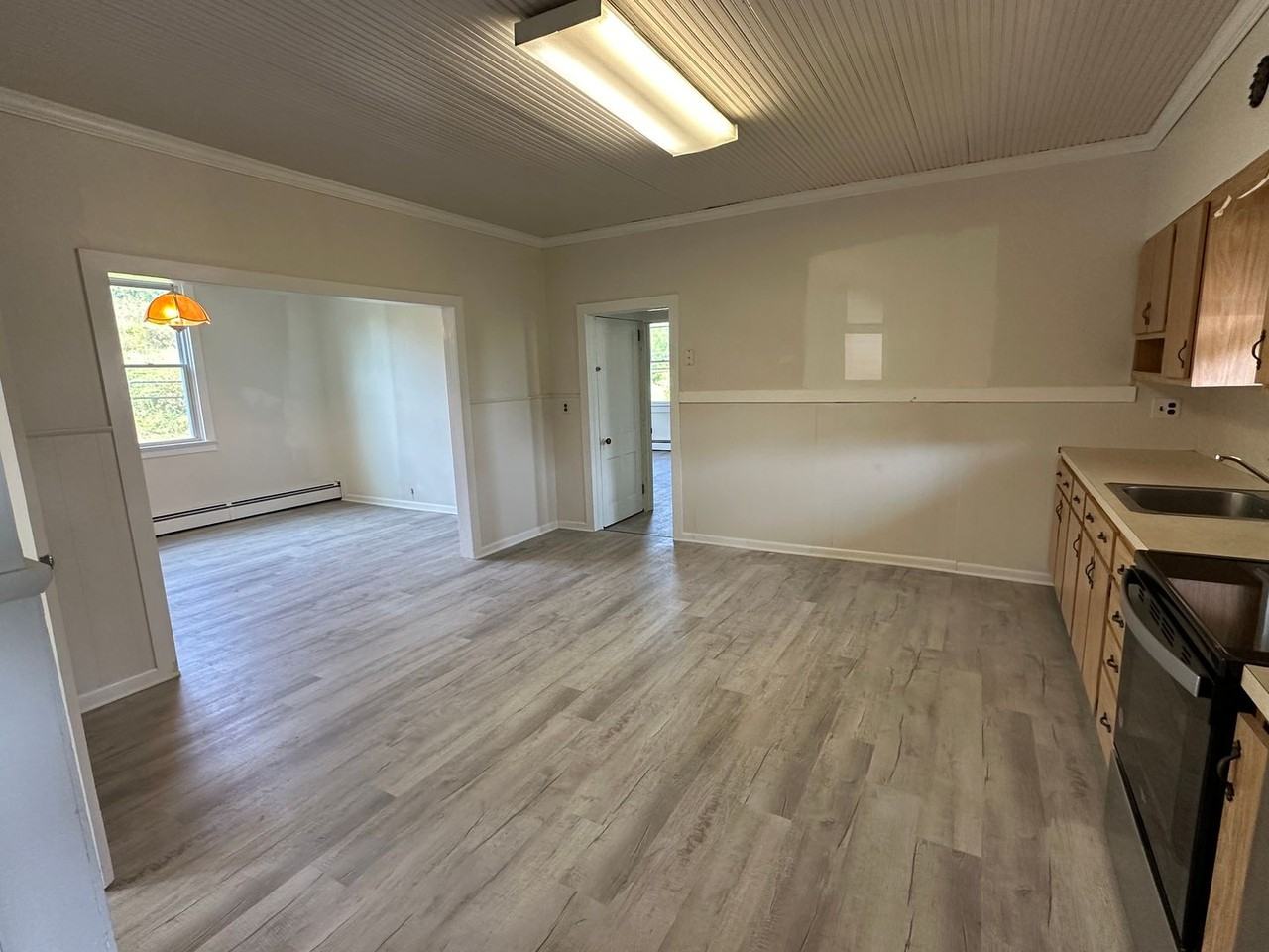 1338-1340 Windsor Castle Rd. - Photo 2 of 14