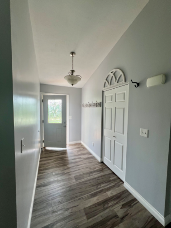 6126 Jeffrey Place - Photo 3 of 16