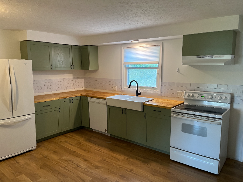 2576 Ocelot St Ne - Photo 2 of 13