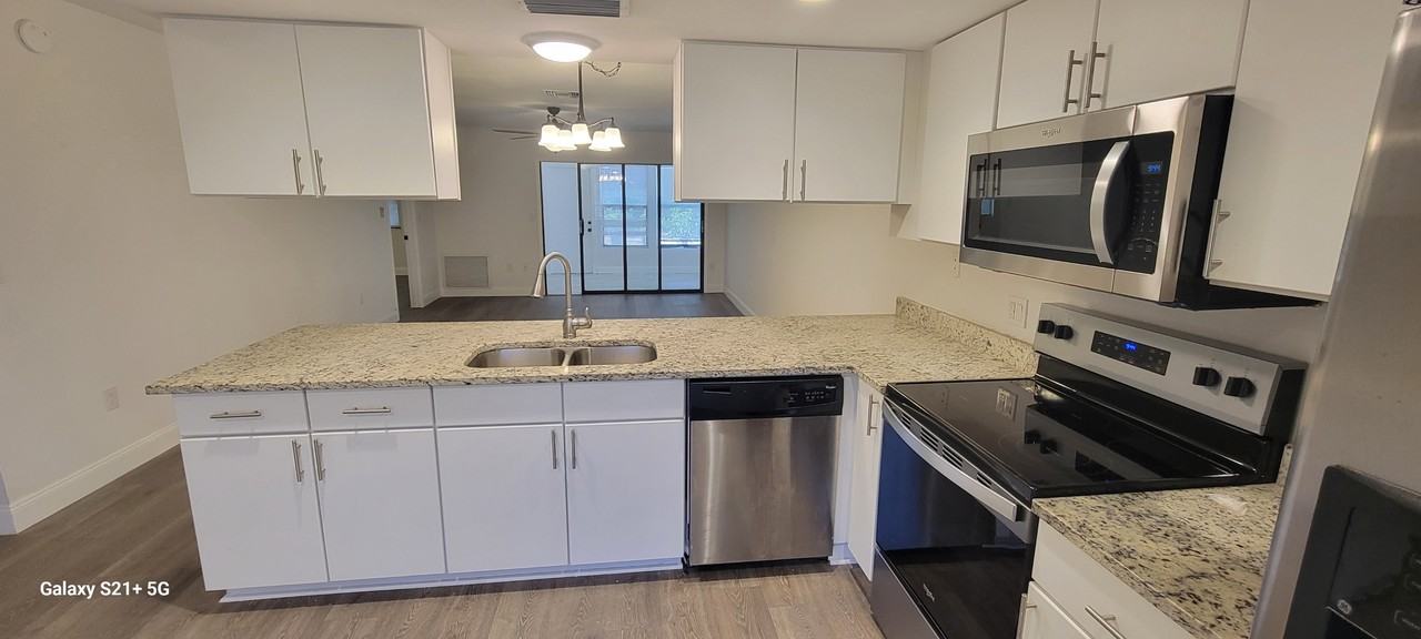 2150 Bancroft Pl #C - Photo 2 of 18