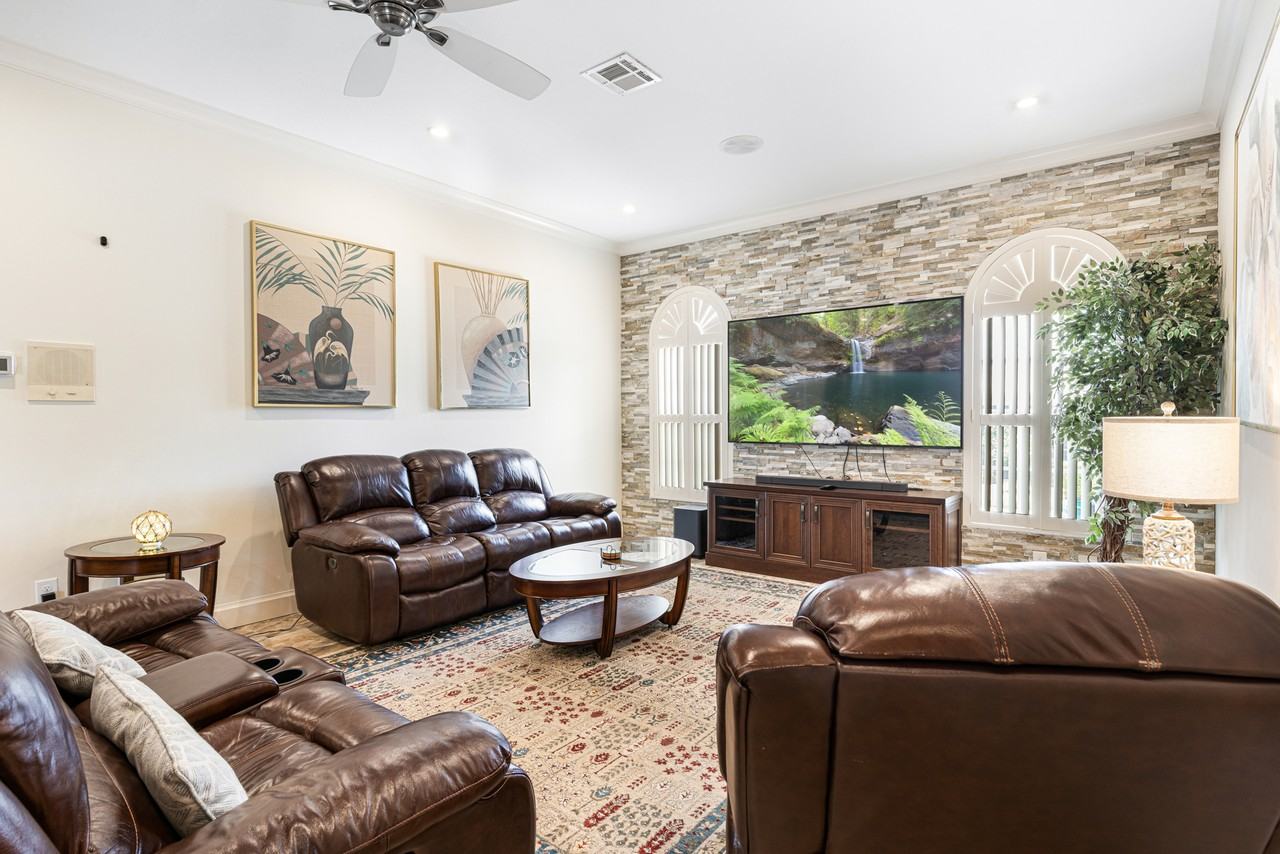 842 Miramar Court #NA - Photo 4 of 50