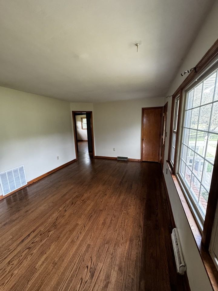 2323 Stoney Battery Rd #NA - Photo 3 of 12