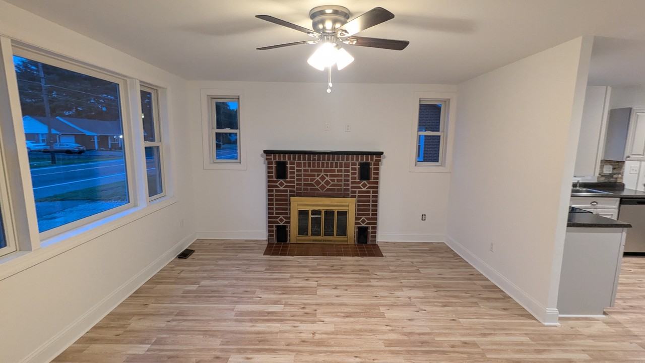 471 E Broad St #1 - Photo 3 of 26