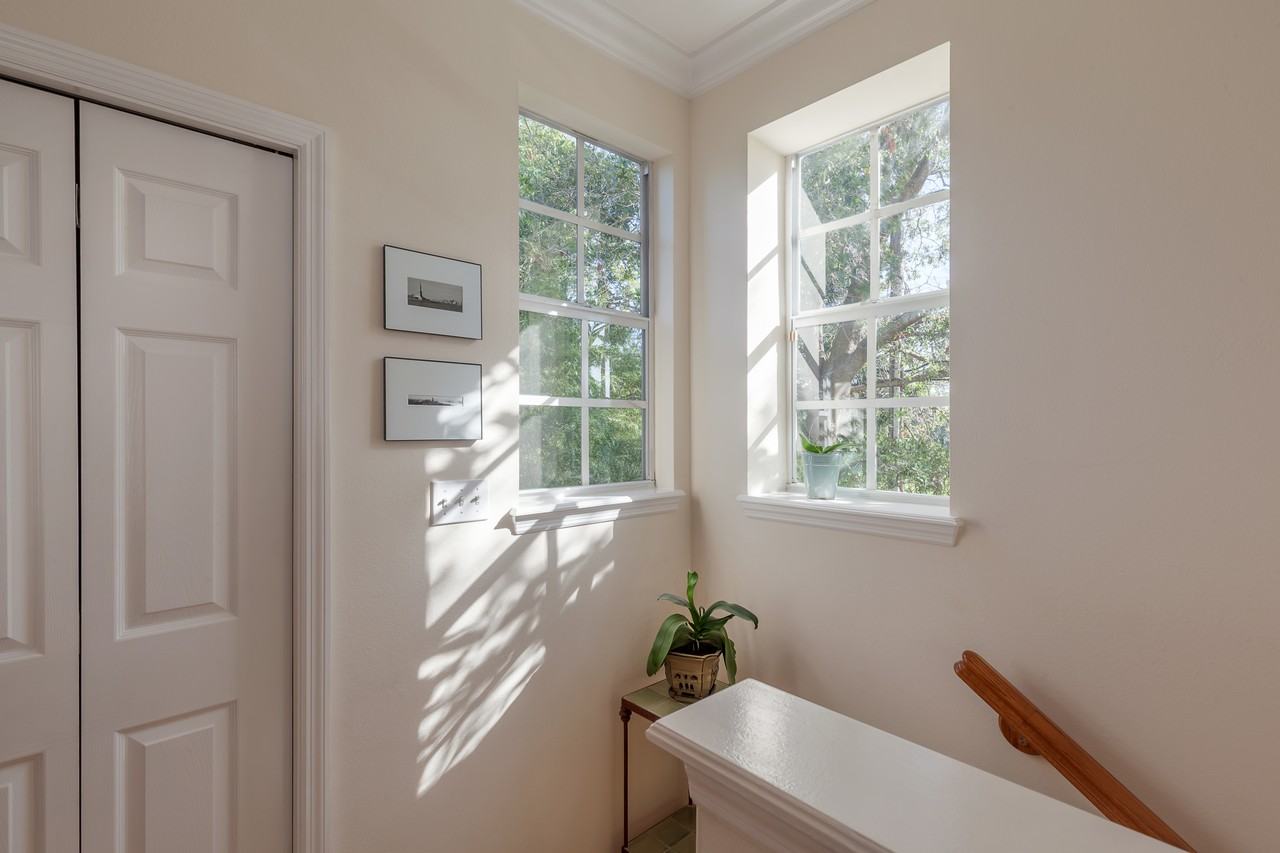 509 S Matanzas Ave #1 - Photo 4 of 17