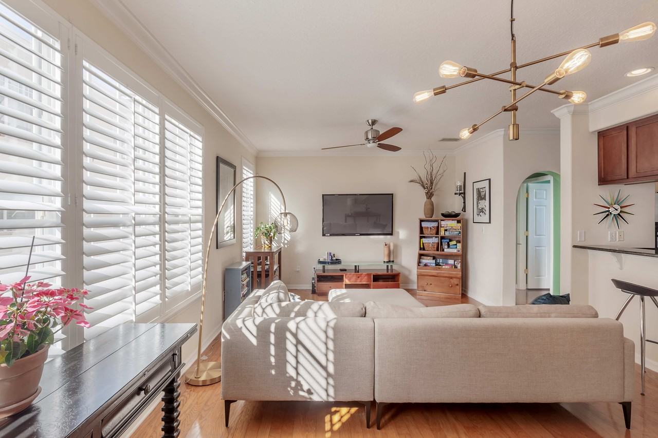 509 S Matanzas Ave #1 - Photo 5 of 17