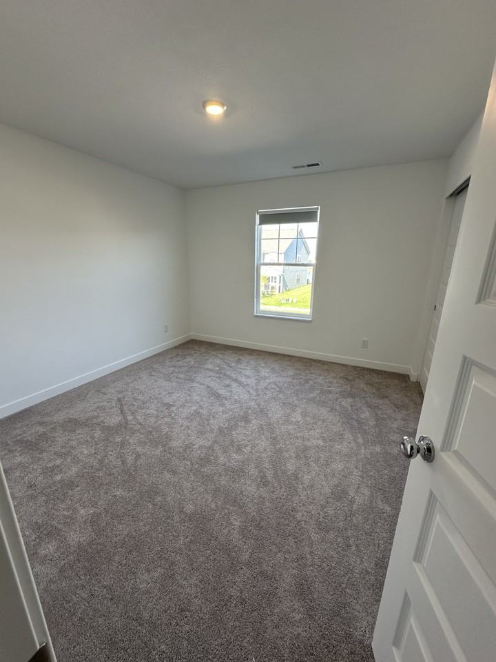 2060 Dixon Creek Dr #NA - Photo 5 of 6