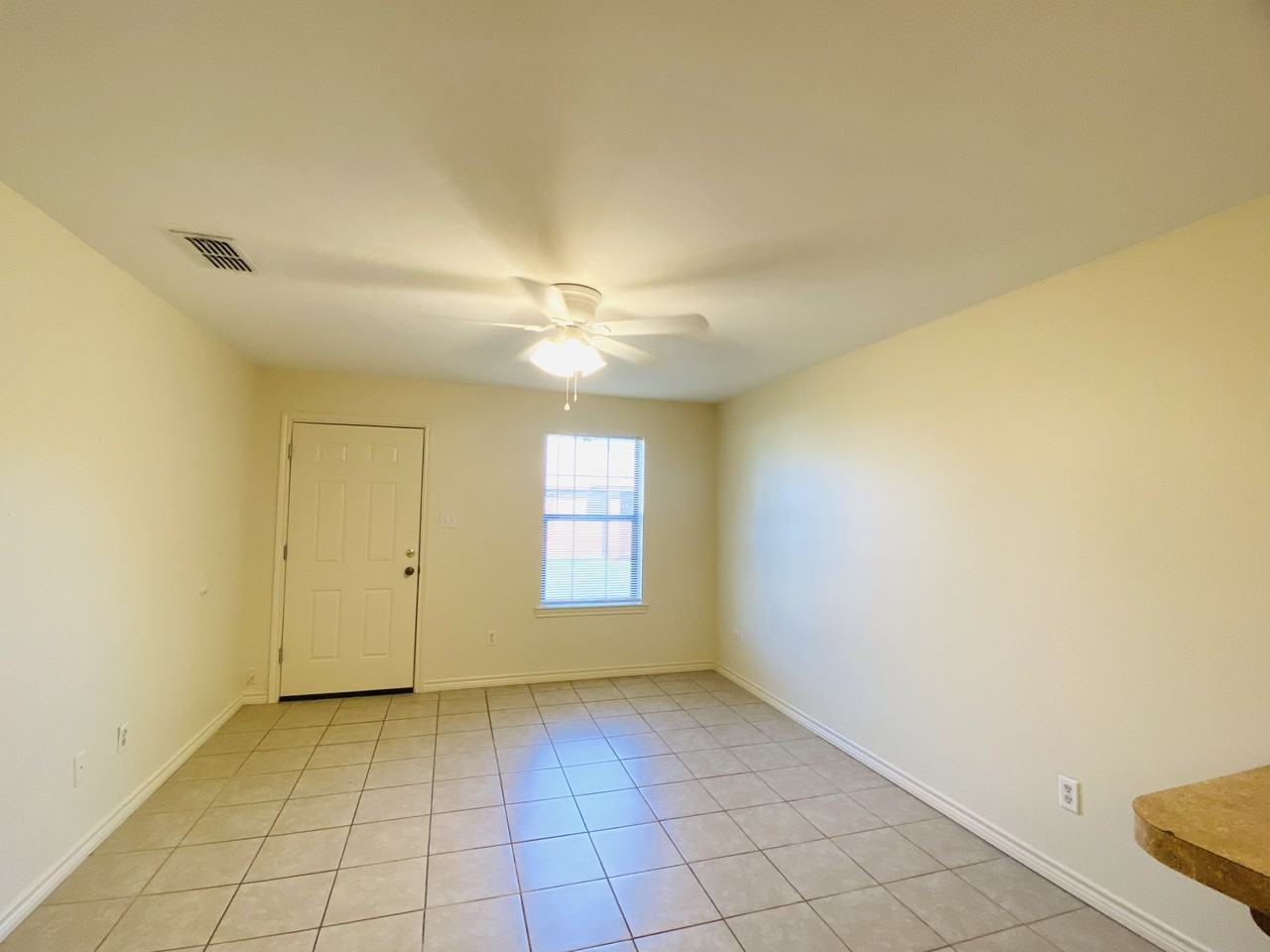 202 Fuller St #A - Photo 3 of 18