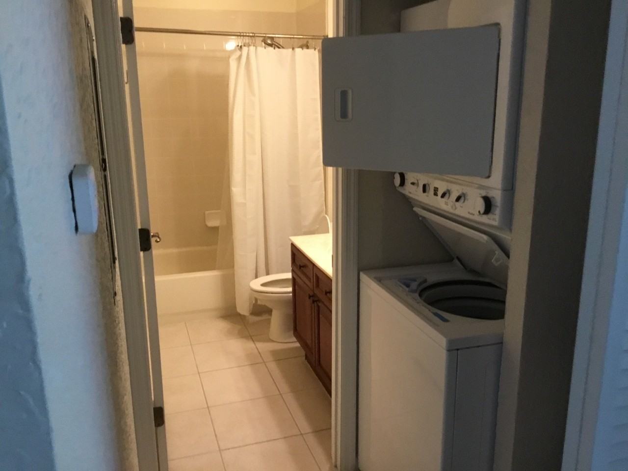 110 Calle El Jardin #204 - Photo 4 of 5