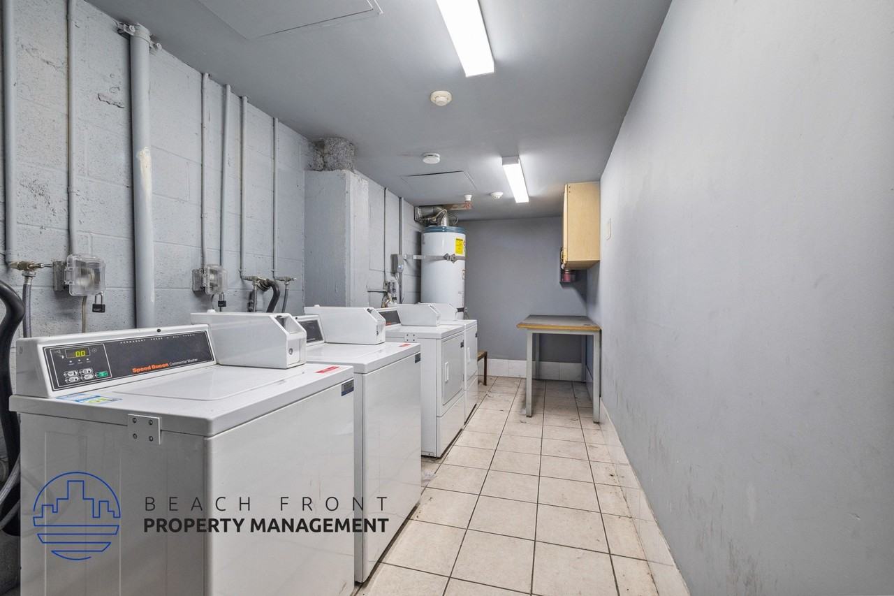 14740 Erwin St. - Photo 4 of 21