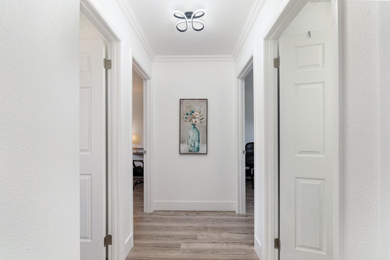 Colony Avenue - Photo 3 of 11