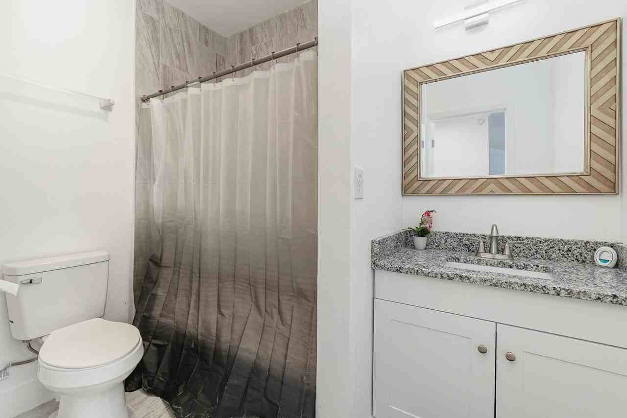 Colony Avenue - Photo 6 of 11