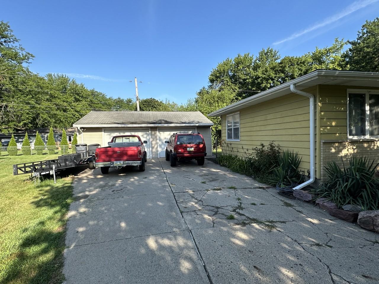 1207 Quebec Circle - Photo 2 of 17
