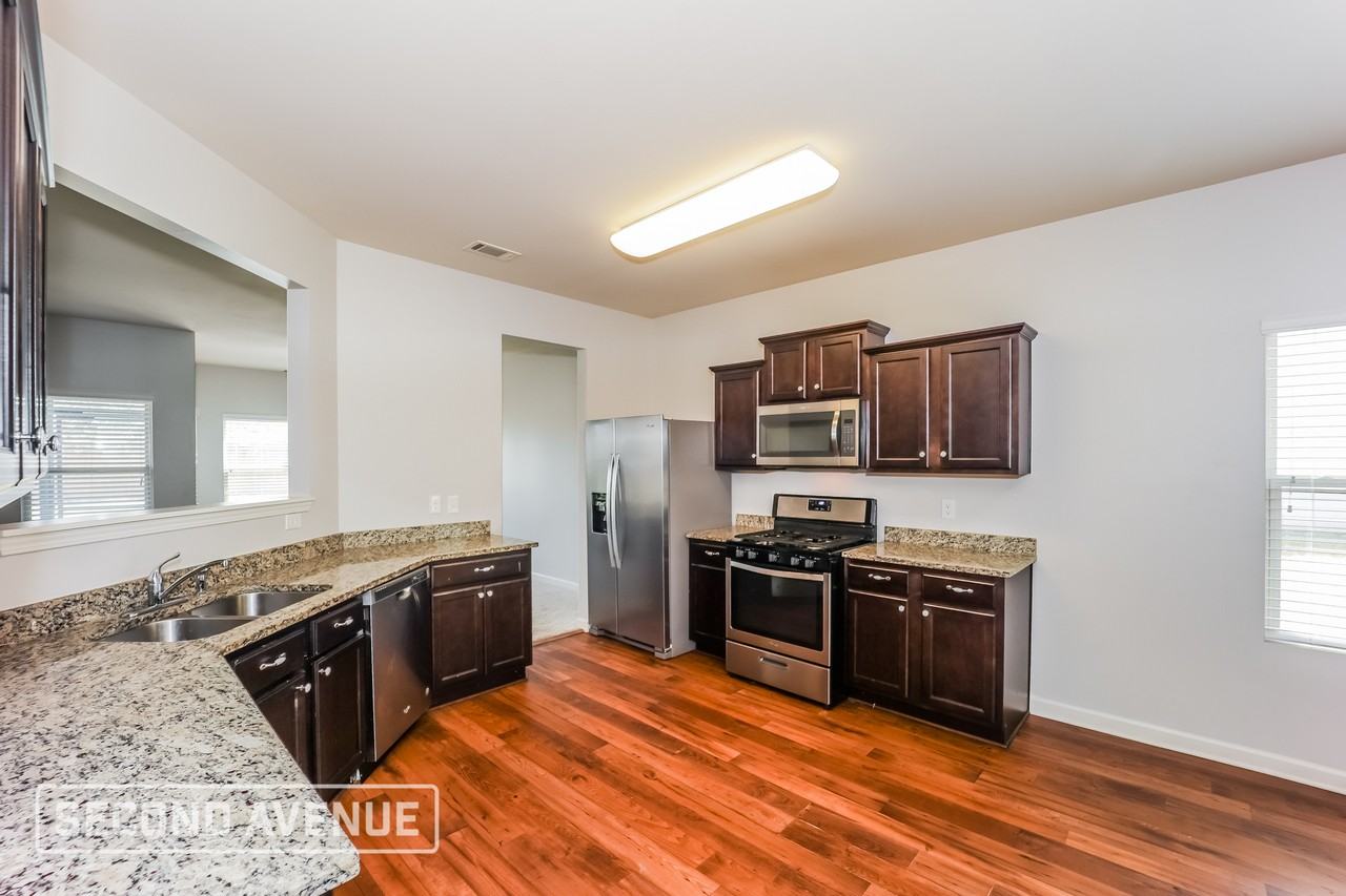 4080 Clay Ct Se - Photo 4 of 28