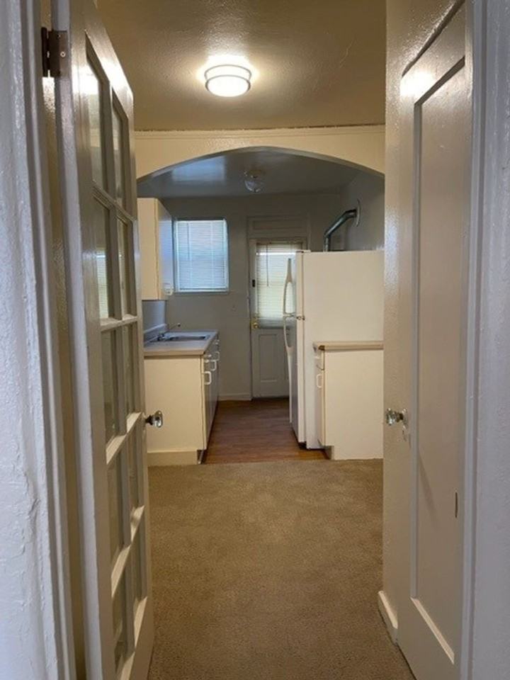 2609 Sacramento Street - Photo 3 of 8