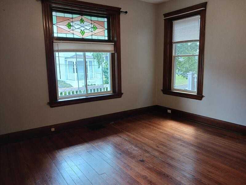 28 Orchard St - Photo 2 of 11