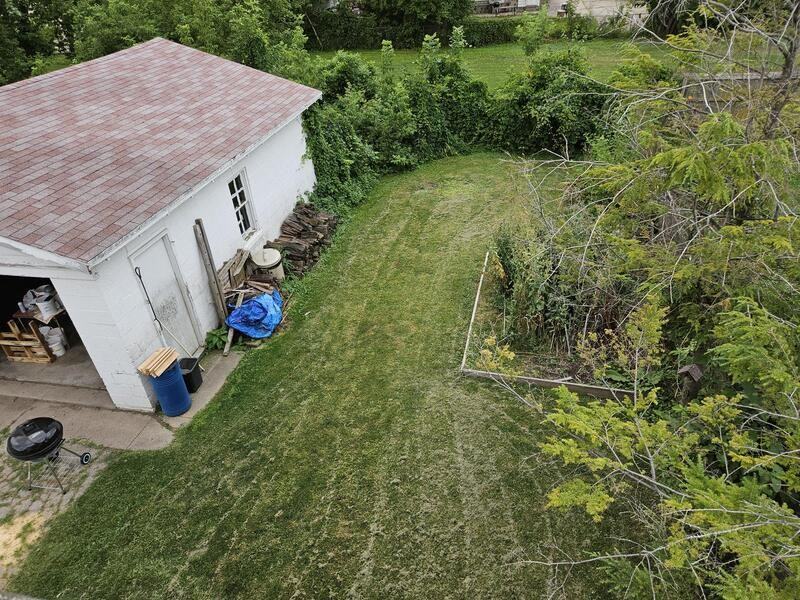 425 Monroe St - Photo 2 of 28