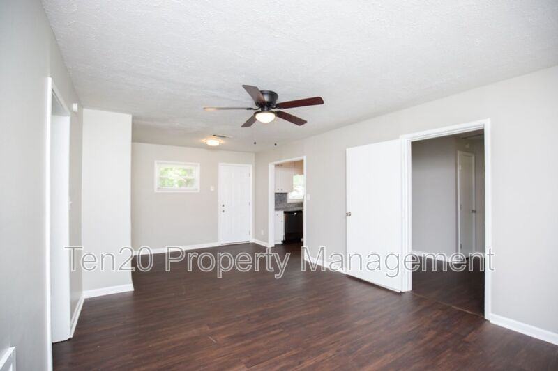 5347 Hilliard Ave - Photo 2 of 15