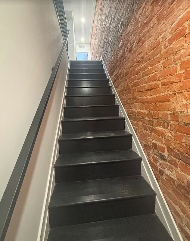 916 W Somerset St - Photo 3 of 13