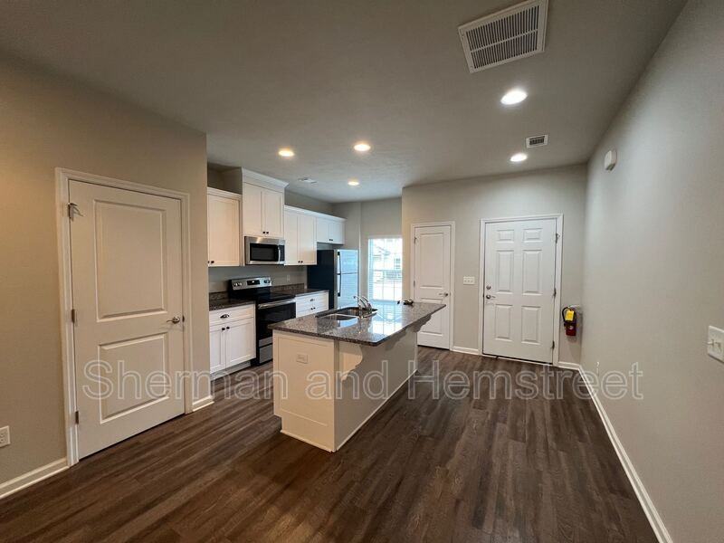 642 Dobhill Ln #642 - Photo 4 of 14